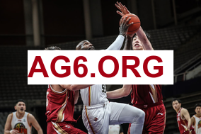 肯尼：小卡是目前联盟唯一能自己拿30分同时让你得不到20分的球员